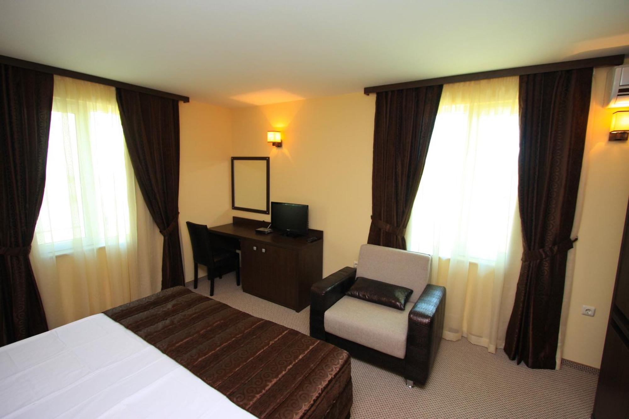Hotel Siena House Sozopol Esterno foto